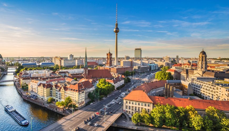 Μοντέρνο Βερολίνο – Παραμυθένια Πράγα