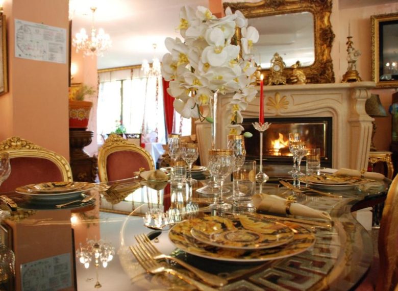 Διαμονή Elegant Lux Hotel